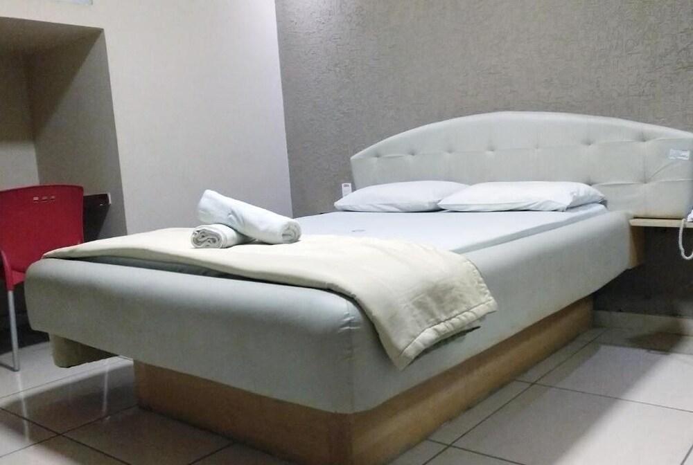 Dok Brasilia Hotel Unidade Aguas Claras Тагуатінга Екстер'єр фото